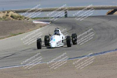 media/Jun-05-2022-CalClub SCCA (Sun) [[19e9bfb4bf]]/Group 3/Race/